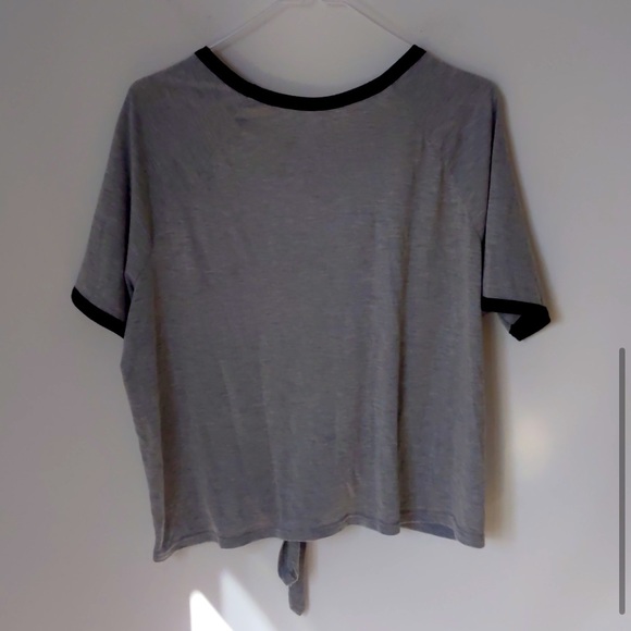 Fifth Sun Tee with front tie and Dog Person graphic - Picture 4 of 5